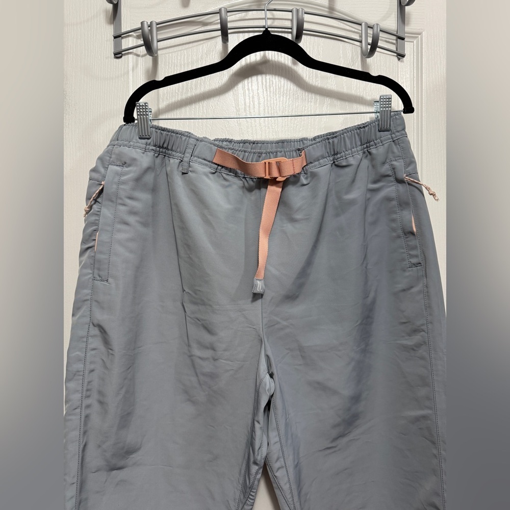Fabletics Wander Hike Pants Womens XL Gray Belt Pockets Anti Chafe Athleisure - Picture 3 of 16